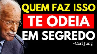 SINAIS DE QUE ALGUÉM PRÓXIMO TE ODEIA EM SEGREDO | Carl Jung