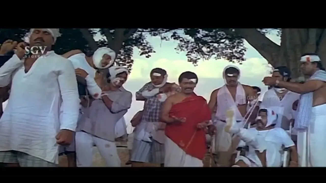 Lokesh Gang and Sundar Raj Gang Comedy Fighting | Kindari Jogi Kannada Movie Scene | Ravichandran