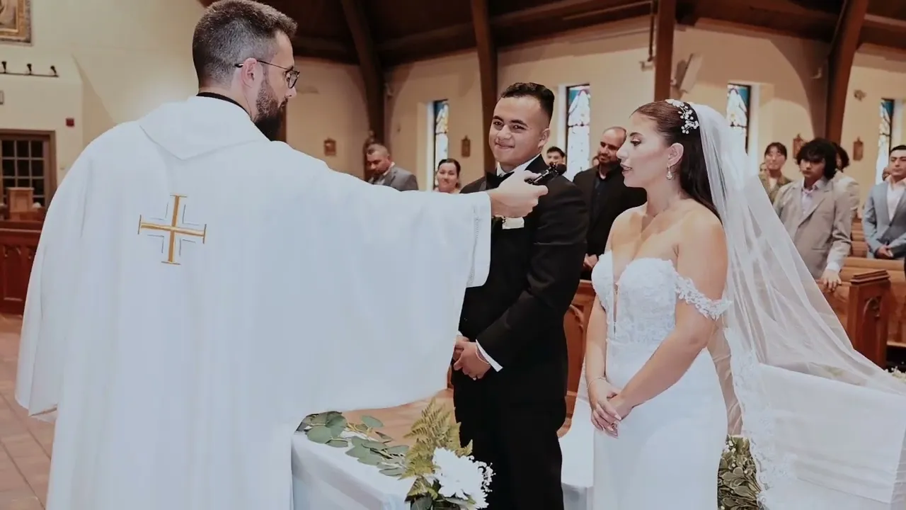 Video thumbnail: Wedding Silver sample