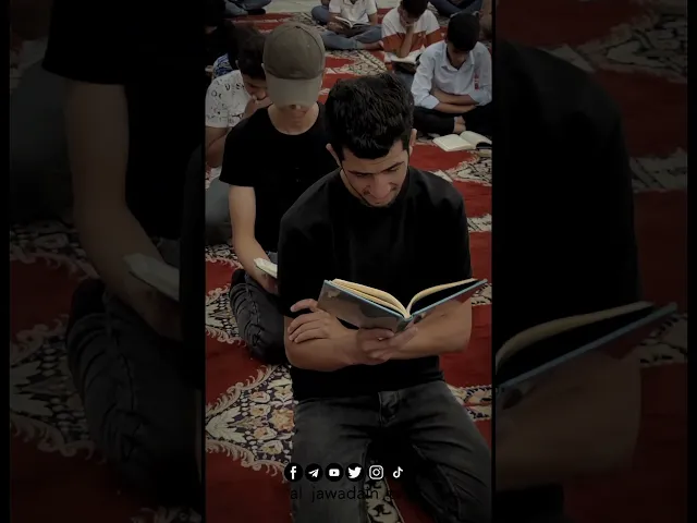 ⁣يَابْنَ طهَ وَالمُحْكَماتِ يَابْنَ يسَّ وَالذّارِياتِ يَابْنَ الطُّورِ وَالعادِياتِ