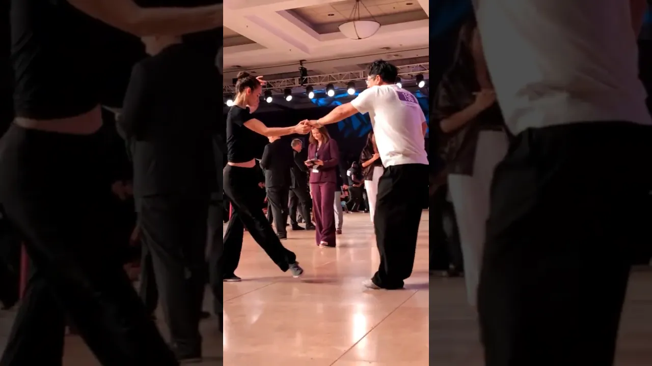 Experimenting with new lines 🫴😊 #improv #westcoastswing