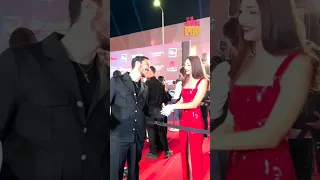 نور النبوي و الكاريزما الجبارة من العرض الخاص ل فيلم الحريفة 2 ريمونتادا Shorts 