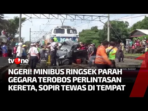 Terobos Perlintasan KA Tanpa Palang Pintu, Minibus Hancur Lebur dan Satu Orang Tewas