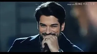 شو واثق بحالو شو قلبو قوي وقلبي من جمالو دايب مستوي 