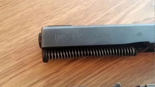 بالعربي الفرق بين جلوك الامريكي و النمساوي 