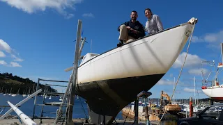 A HOLE lotta TROUBLE! – Free Range Sailing Ep 155