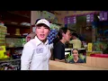 Download Lagu Berhati Mulia, Bu Dagmar Bagi-bagi Kerudung Untuk Tetangga | UANG KAGET EPS 189 (2/3)
