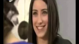 فيه ايه بينك و بينها   امال ماهر دندنها