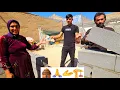 Download Lagu Reza helpt dakloos gezin het huis te bouwen dat ze verdienen