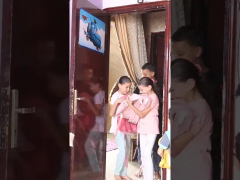 العيال عيزين يوزعوا شنط المدرسه من ورايا 😳الجزء الأول #احمد_ابوالعنين
