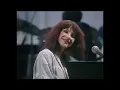 Download Lagu Kate Bush - Symphony In Blue (Live Christmas Special 1979)