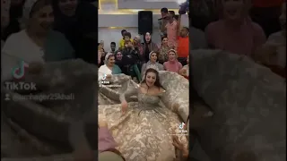 اجمل تيك توك عروسه هي واصحبها تحفه جربوها في الفرح 