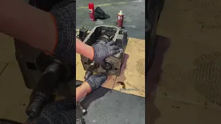 Watching a full teardown & repair of a noisy 5th gear on a Getrag 5MT transmission is pure mechanics