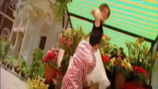  لطيفه  أكتر من روحي بحبك      دندنها