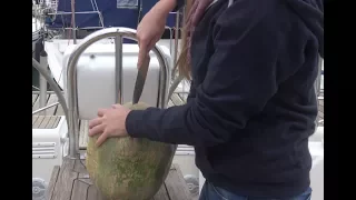 Making a pumpkin on the boat – Challenge 01 – Sailing Seatramp