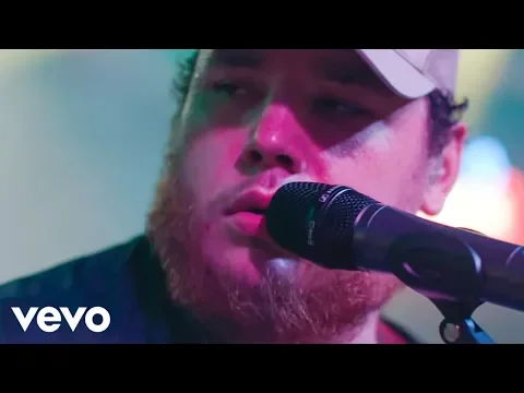 Download MP3 Luke Combs - Hurricane (Official Video)