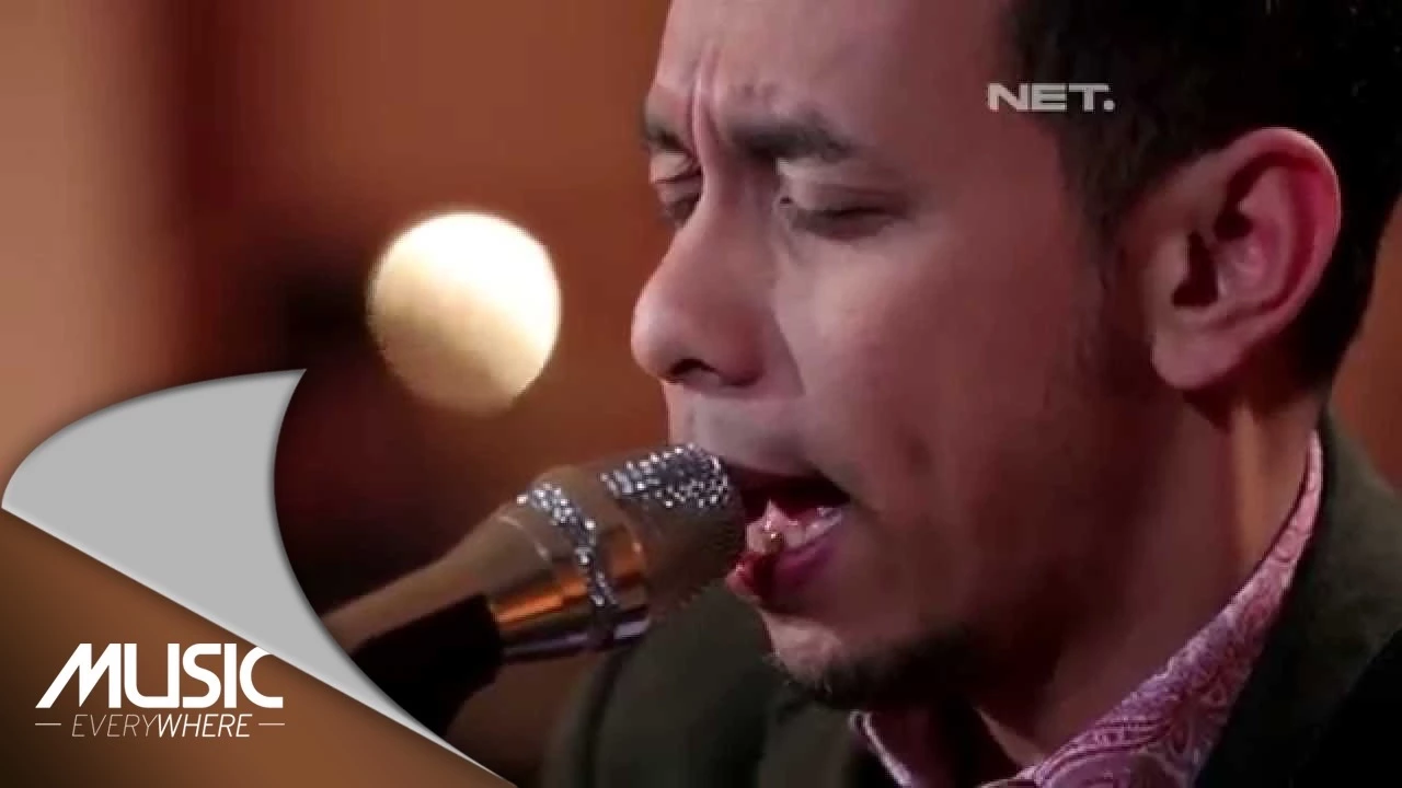 Pongki Barata - Maaf ( Jikustik  Cover) (Live at Music Everywhere) *