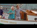 Download Lagu Beatrix neemt Mabel, Claus en Carolina mee op Groene Draeck