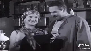 من اجمل مشاهد السينما المصرية من فيلم بين القصرين من ثلاثية نجيب محفوظ  من اجمل مشاهد السينما المصرية من فيلم بين القصرين من ثلاثية نجيب محفوظ