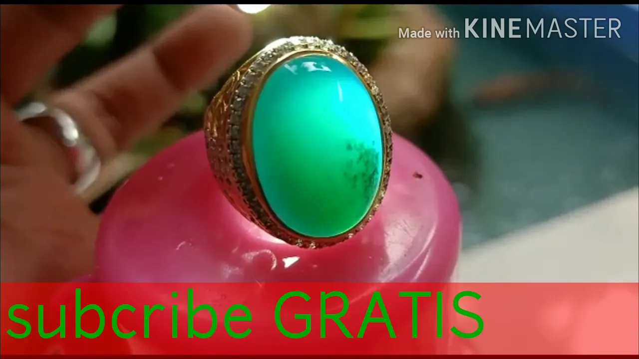 Batu Bacan (Maluku), Batu Sisik Naga Enrekang (Sulawesi Selatan), Batu Black Opal Kalimaya (Banten),. 