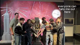 stray kids light up the empire state building 