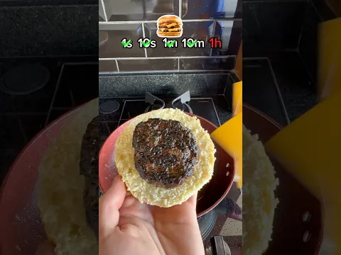 Fritando hambúrguer 1 segundo vs 1 hora!🍔 #experimento #hamburguer #carne #fritandocarne #comida