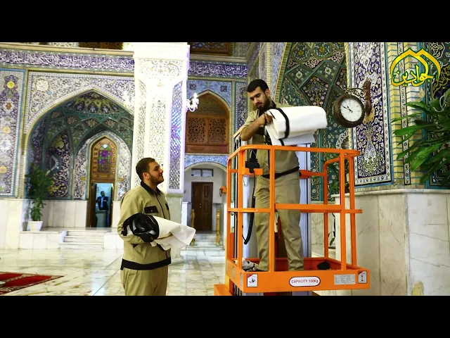 ⁣في حضرةِ الإمامينِ الكاظِمَيْنِ (ع) أُعلِنَ الحِداد ورُفِعت رايات السواد لفقدِ إمامنا الصادق (ع)