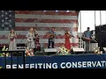 Download Lagu The Petersens - Carolina in the Pines