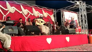 من سمر الحبيب عمر الهدار أمس بمدينة سيئون 