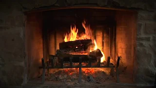 Cracker Barrel Countdown to Christmas Online Yule Log