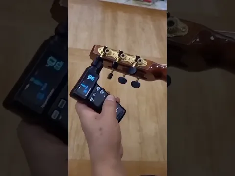 cara menyetem gitar dengan alat #shorts #music #guitar