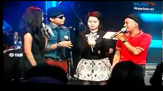 Download ORIND Feat. Tresno Tipe X - Jatuh Cinta (Live @ Komunitas Reggae Indonesia TVRI 2011) MP3