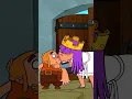 Archer Queen Kisses Builder in front of King | Clash of Clans #shorts #clashofclans