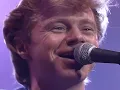 What Happens When 8 Guitar Greats Play “Johnny B. Goode” Together | Live 1984