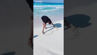 شوف أي حرف على الشاطئ هل هو حرفك واذا هو حرفك اكتب بالتعليقات 