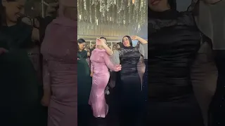 أنا هروح الفرح اسقف بس  رقص بنات  رقص افراح  رقص         حصري  دلع  روتين  اكسبلور  هدير عبد الرازق دندنها