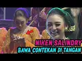 Download Lagu Niken Salindry Mencatat Sesuatu Di tangan.. Apa Ya Kira-kira??