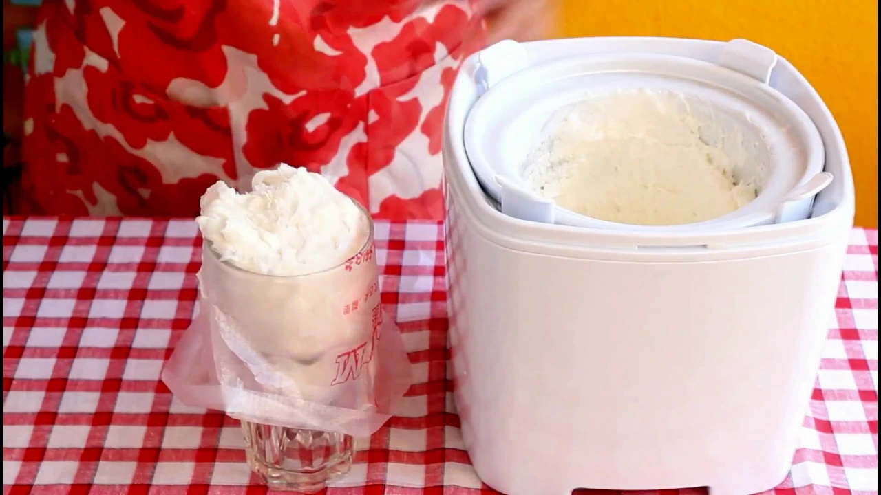 How to Make Ice Cream Without an Ice Cream Machine with 3 simple no churn methods and fun flavor ide. 