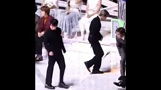 تصاميم بي تي اس مضحكة مقاطع بي تي اس قصيرة اضحك مع بي تي اس مواقف بي تي اس مضحكة ضحك فيديوهات مضحكة 