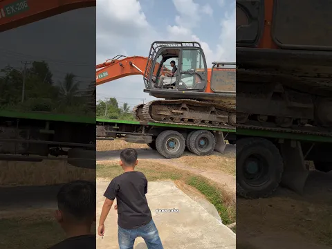 RAKA BELI EXCAVATOR GEDE BANGETš±š±#minivlog #anakdesa #hiburan #shortvideo #vlog #mamaraka