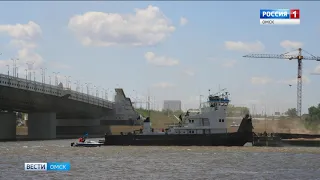 Террористы захватили грузовое судно в речном порту
