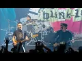 Download Lagu First Date (Tom's Old Voice) - Blink 182 (Live)
