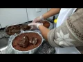 Download Lagu Como montar e prensar bolo de aniversário