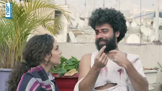 طلب غريب من علي علوية للصحافية الأجنبية    شو هي غايته  دندنها