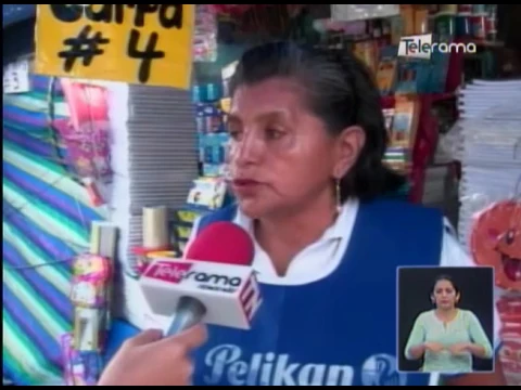 Comerciantes esperan que mejpre venta de uniformes y útiles