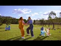 The Onesies Dance! 🧡 💙 feat. Emma Memma & Hayley | Bluey
