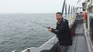 비 많이 오는 날 전 국민이 좋아하는 녀석을 하루 종일 잡아서 먹어보자!