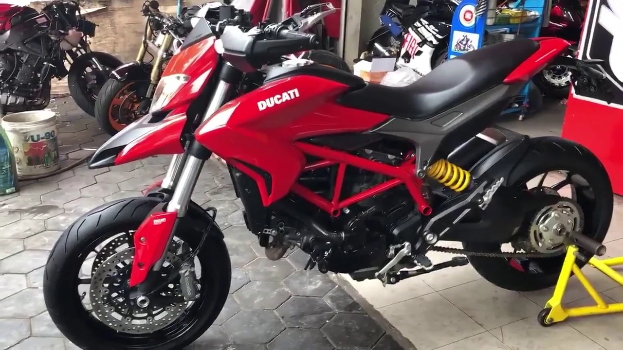 Cambodia BigBiker# Ducati Hypermotard 821 Year 2013 reveiw