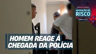 Homem reage à abordagem da polícia após denúncia contra a própria mãe