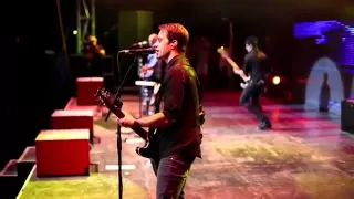 Download Simple Plan - Summer Paradise (LIVE in Quebec) MP3